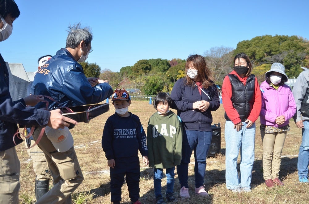 「ゾウメダル」が贈られた優勝チームの皆さん