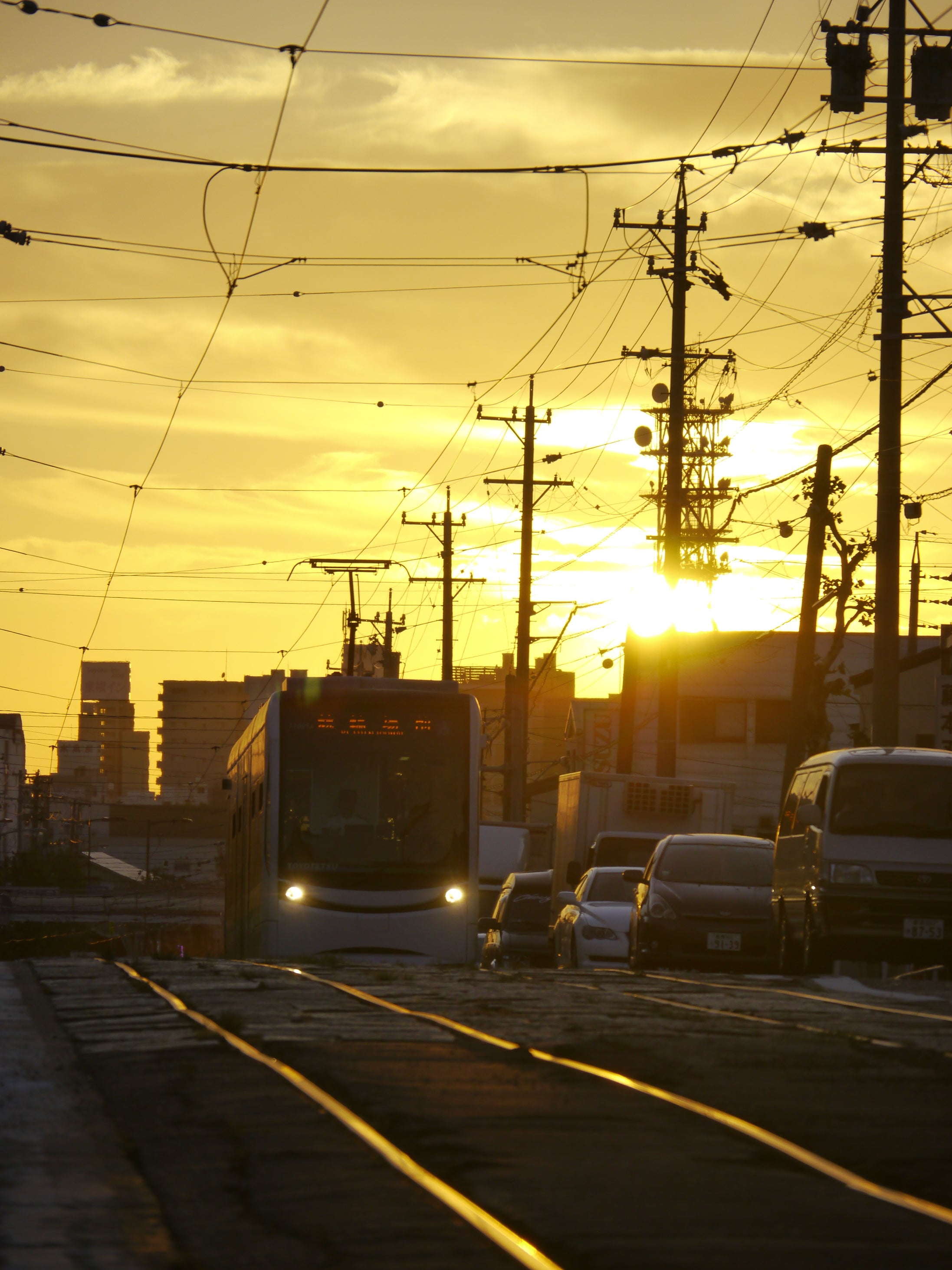 現在もまちのシンボルとして走り続ける市電