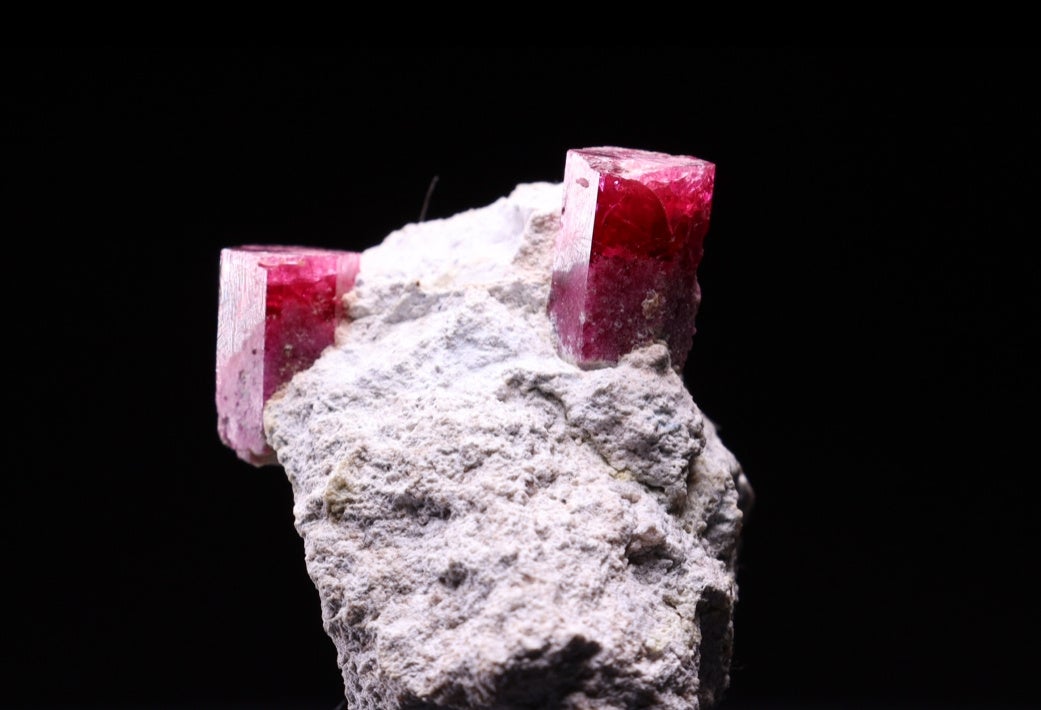 夜の見え方緑柱石（赤）