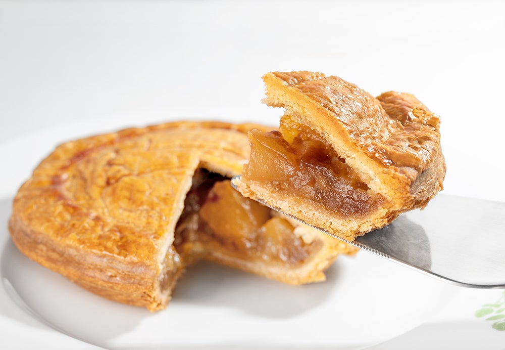森のデザートセットでご提供中のアップルパイはパティスリーでもお取り扱い中です