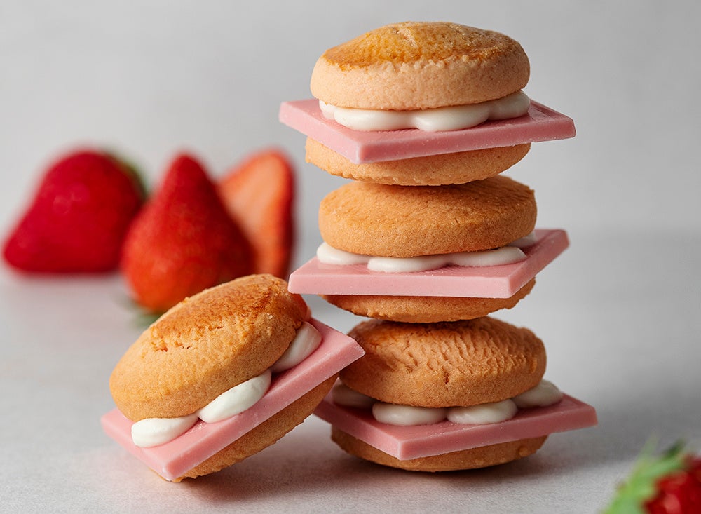 北海道初上陸 はみ出るほどこだわった キャプテンスイーツバーガー が期間限定open 株式会社グレープストーンのプレスリリース 北海道初上陸 はみ出るほどこだわった キャプテンスイーツバーガー が期間限定open 株式会社グレープストーンのプレスリリース