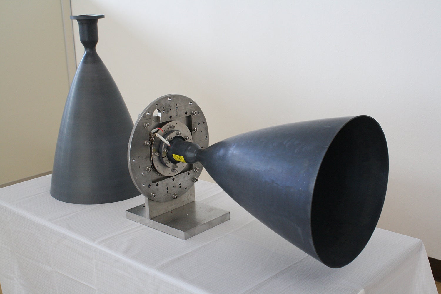 メインエンジン