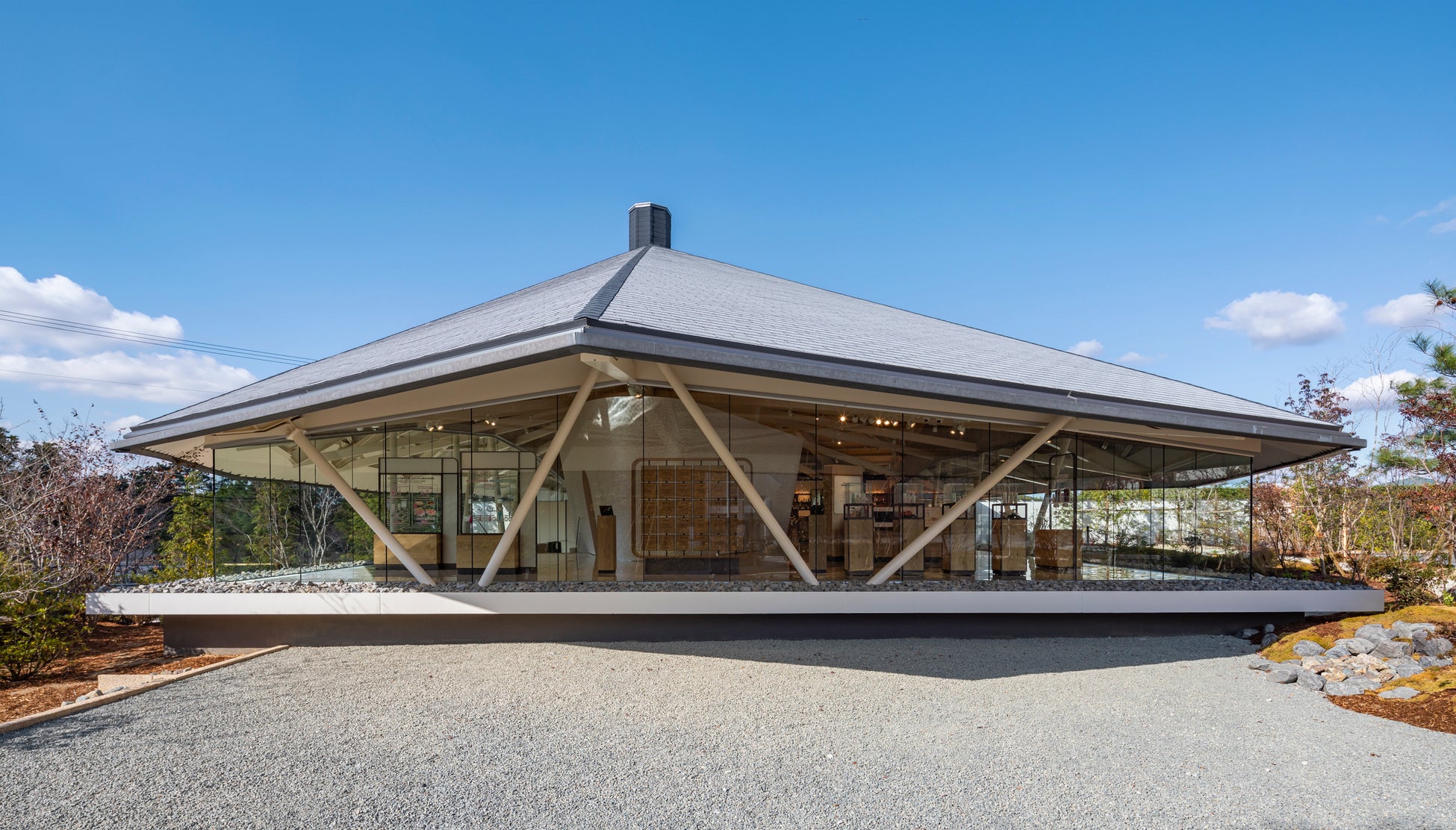 企業資料館「成寿殿」外観