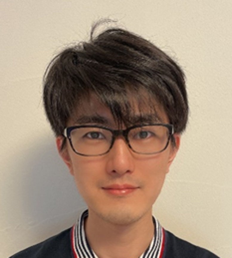 ナリス化粧品　研究開発部　浅井健史