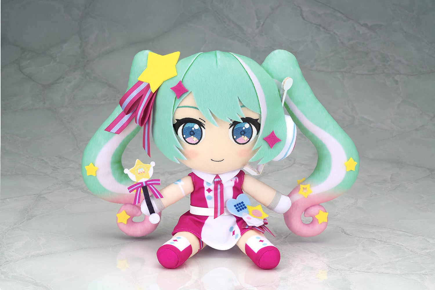 マジカルミライ 10th のコスチュームを身に纏った 初音ミク のぬいぐるみが登場 Giftあみあみオンライン出張所 にて受注生産で予約受付中 大網株式会社のプレスリリース マジカルミライ 10th のコスチュームを身に纏った 初音ミク のぬいぐるみが登場 Giftあみあみオンライン出張所 にて受注生産で予約受付中 大網株式会社のプレスリリース