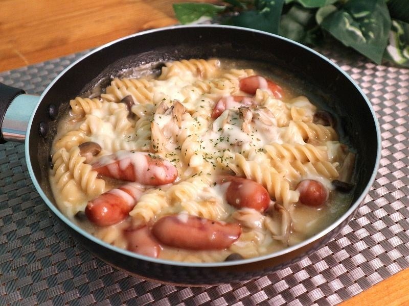 きのこ香る濃厚フライパングラタン