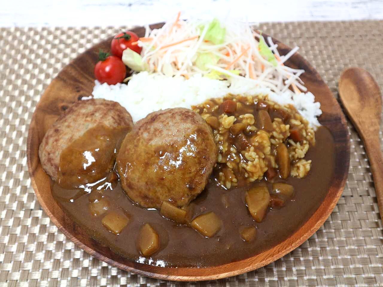 特盛ハンバーグカレー