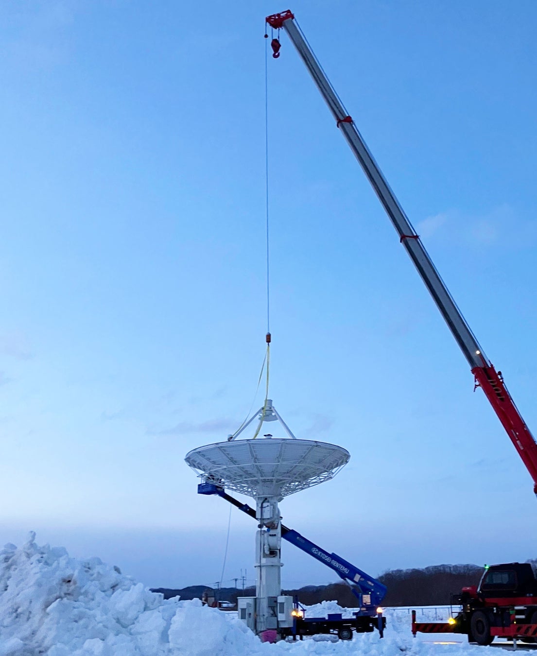 パラボラアンテナ施工状況