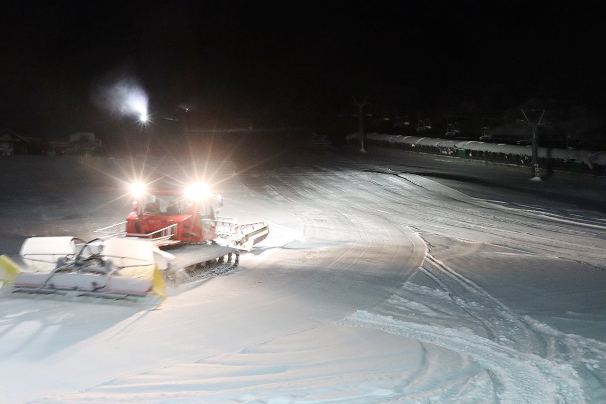 新雪 が降って 積雪40 関西最大級のスキー場 グランスノー奥伊吹 12月16日より 滋賀県 最速オープン 運行リフトやオープンコース も順次追加予定 奥伊吹観光株式会社のプレスリリース 新雪 が降って 積雪40 関西最大級のスキー場 グランスノー奥伊吹 12月16日より 滋賀県 最速オープン 運行リフトやオープンコース も順次追加予定 奥伊吹観光株式会社のプレスリリース