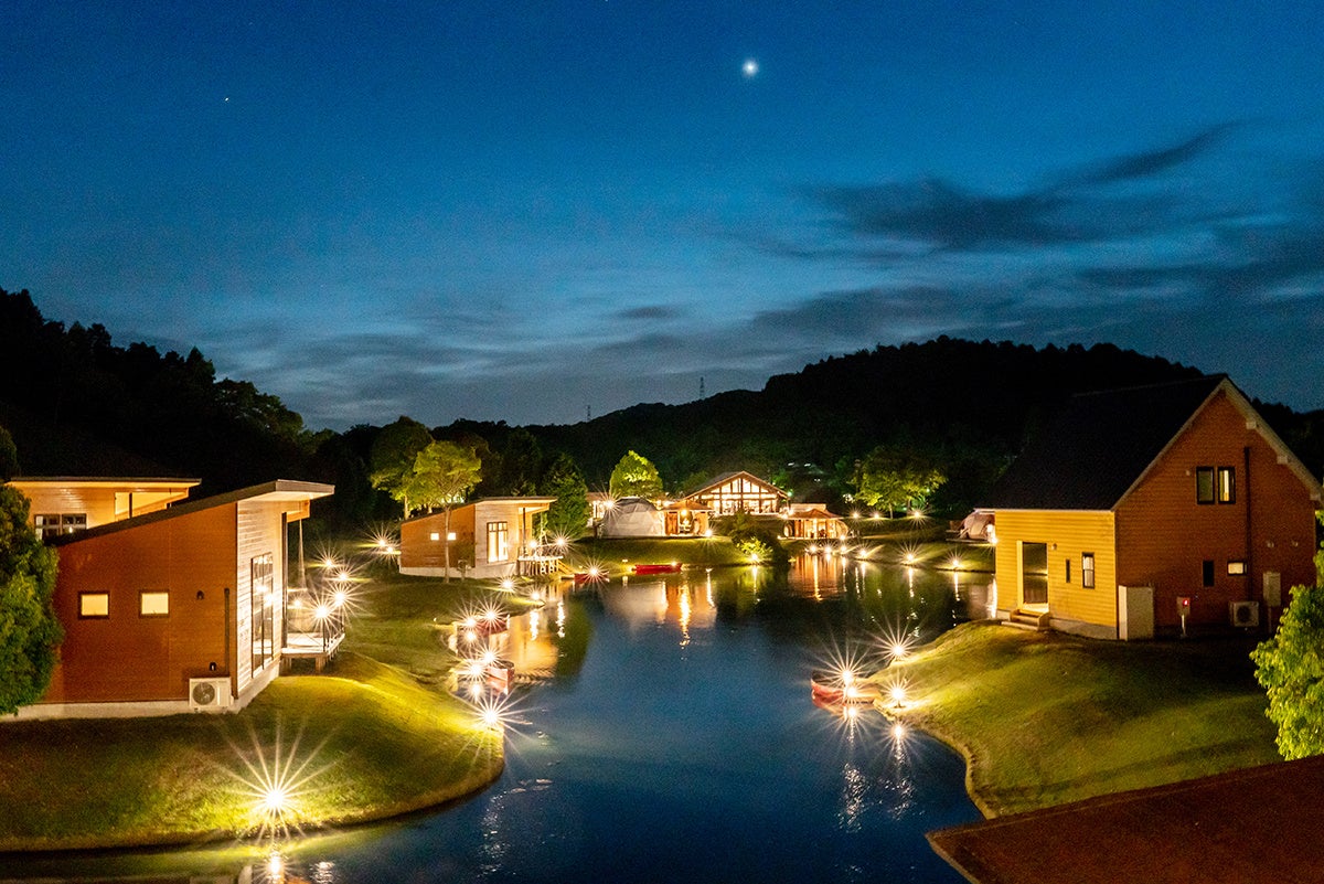 西日本の絶景グランピング4選」！滋賀県最大級のグランピング施設