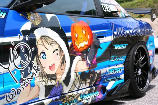 【ウマ娘】ほか「痛車」250台が奥伊吹に大集合!「VTuber・ホロライブ・原神・ラブライブ!・初音ミク・アイドルマスター・Fate」初夏のスキー場で5月24日「漫画・アニメ・ゲーム」のイベント開催! 【ウマ娘】ほか「痛車」250台が奥伊吹に大集合!「VTuber・ホロライブ・原神・ラブライブ!・初音ミク・アイドルマスター・Fate」初夏のスキー場で5月24日「漫画・アニメ・ゲーム」のイベント開催!