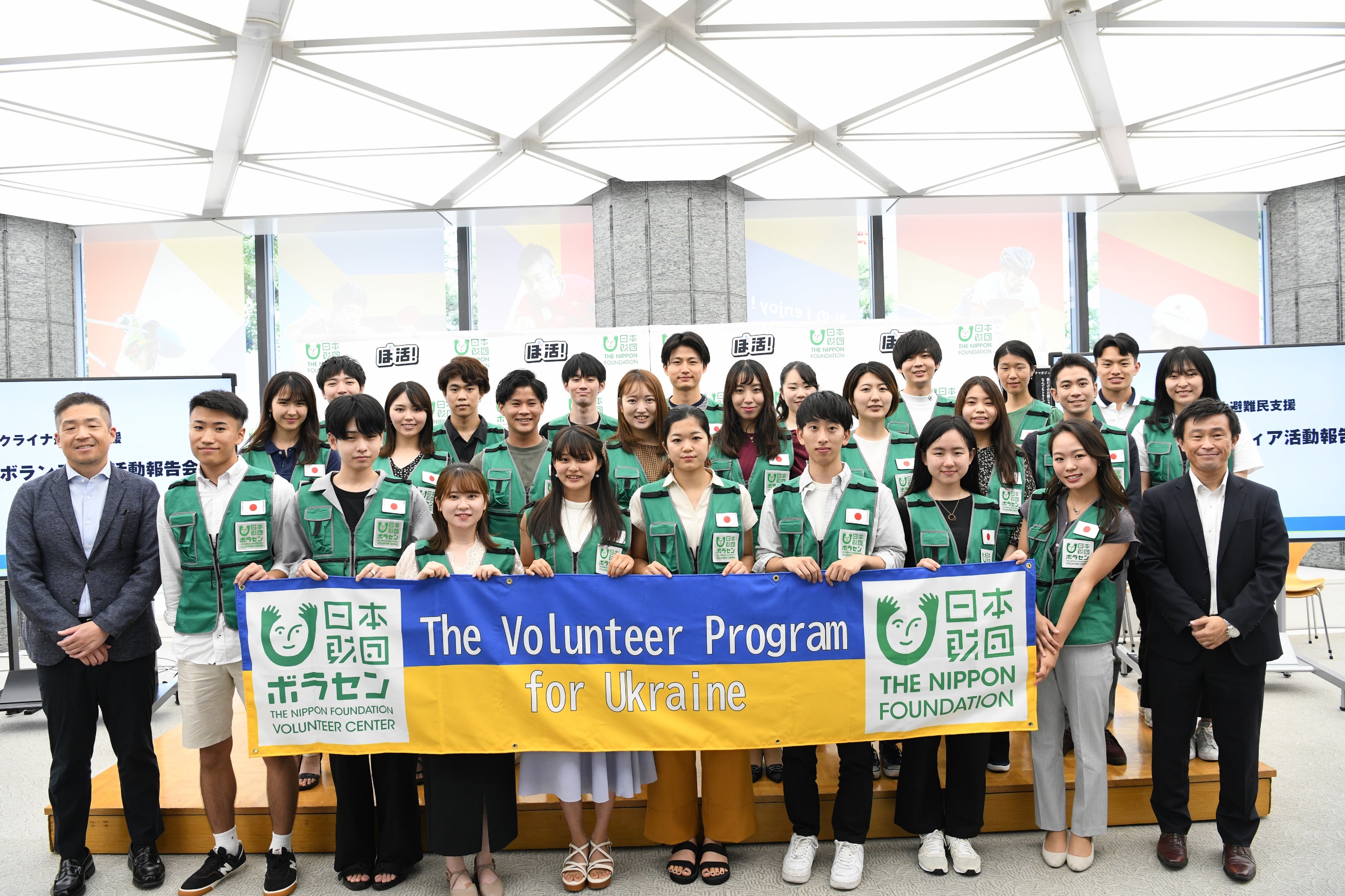 ウクライナ隣国ポーランドで活動した学生ボランティアたち