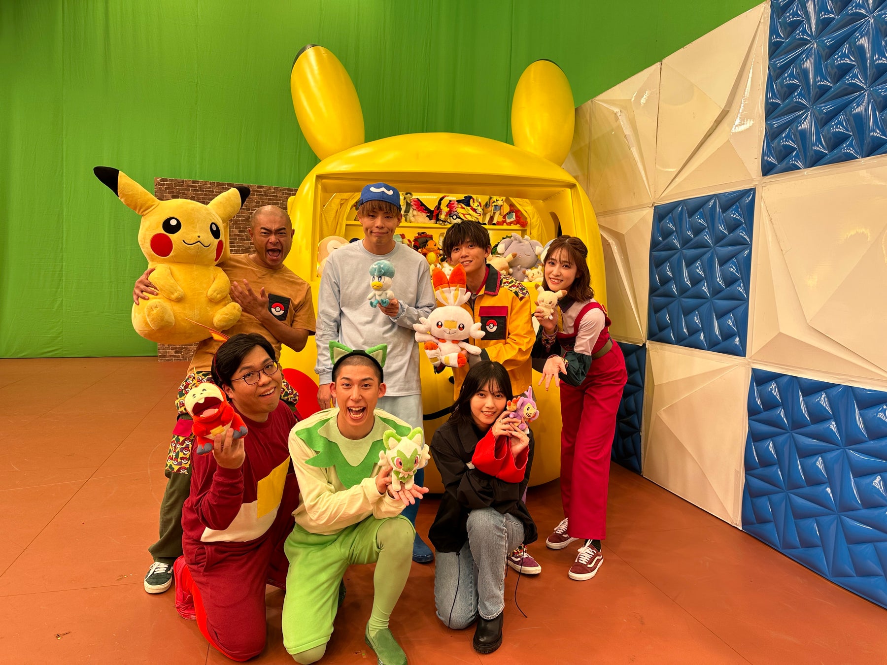 西野七瀬ちゃんがポケどこ初登場!ユニークなモンスターボールゲームで大盛り上がり! 西野七瀬ちゃんがポケどこ初登場!ユニークなモンスターボールゲームで大盛り上がり!