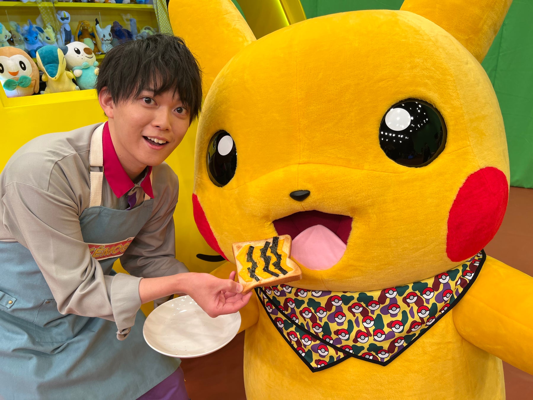 ポケモンカードゲーム 強化拡張パック Pokemon Go 登場記念 トータルテンボス大村一家とポケどこメンバーが Pokemon Go でバトル 株式会社小学館集英社プロダクション Shopro のプレスリリース ポケモンカードゲーム 強化拡張パック Pokemon Go 登場記念 トータルテンボス大村一家とポケどこメンバーが Pokemon Go でバトル 株式会社小学館集英社プロダクション Shopro のプレスリリース