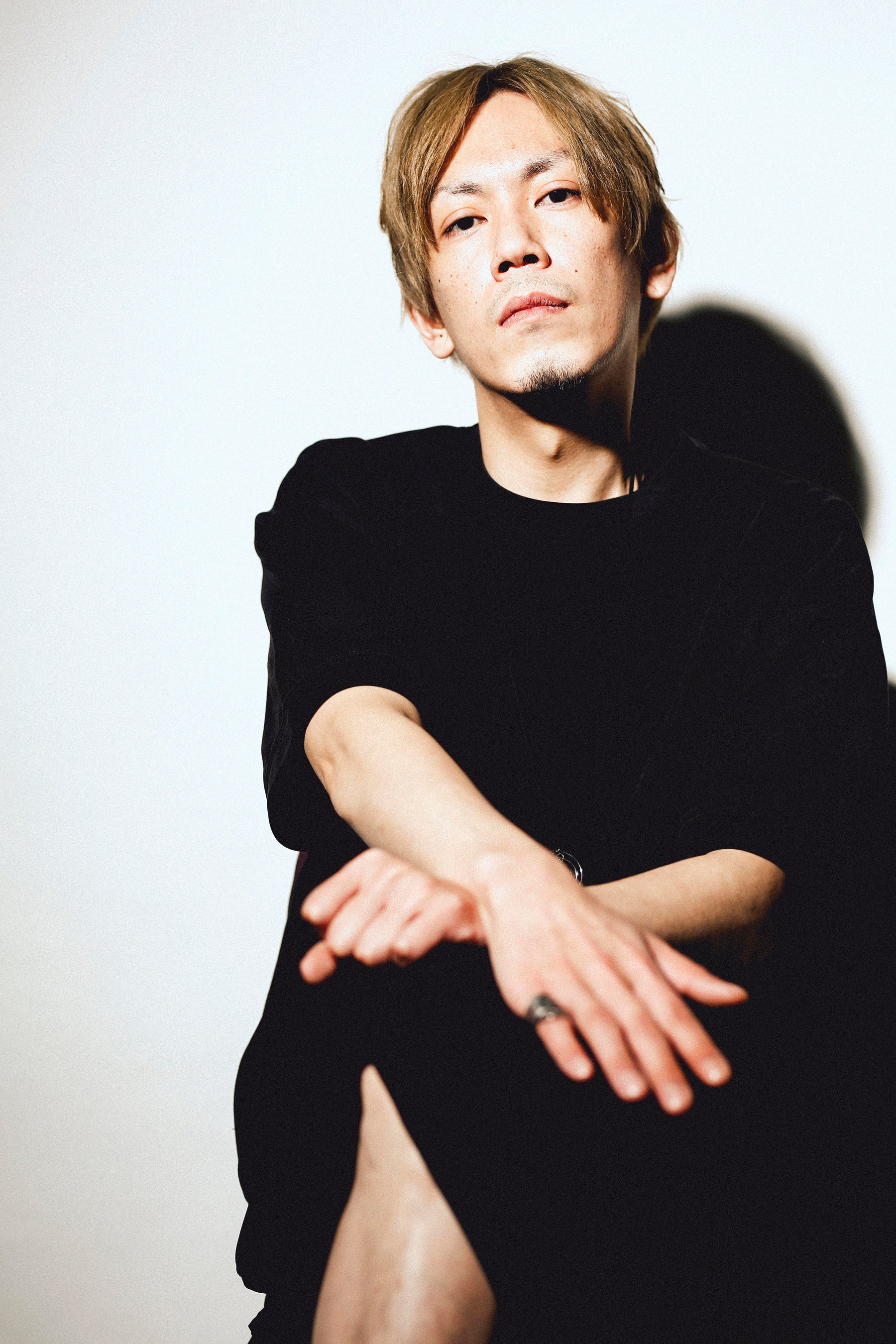 フラワーアーティスト・相壁琢人(ahi.)