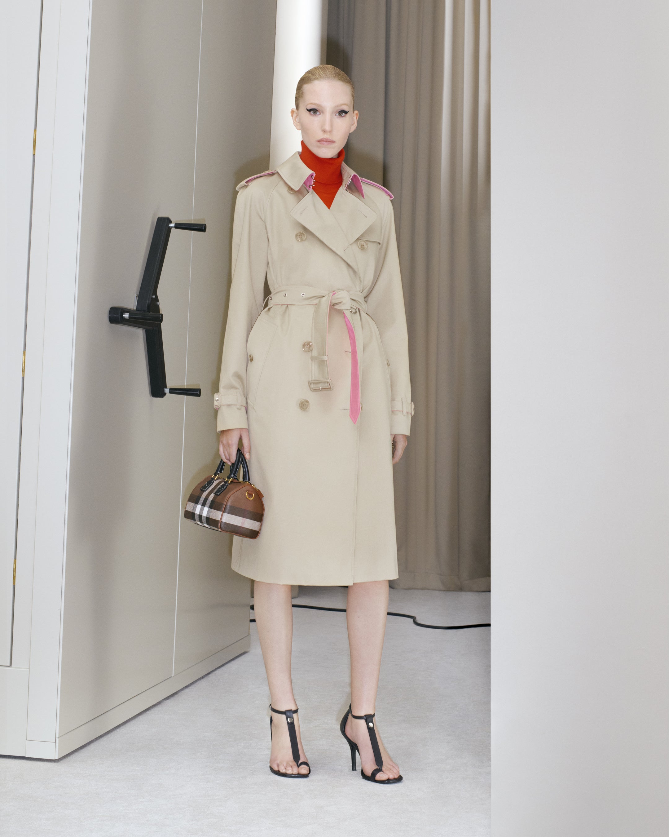 © Courtesy of Burberry