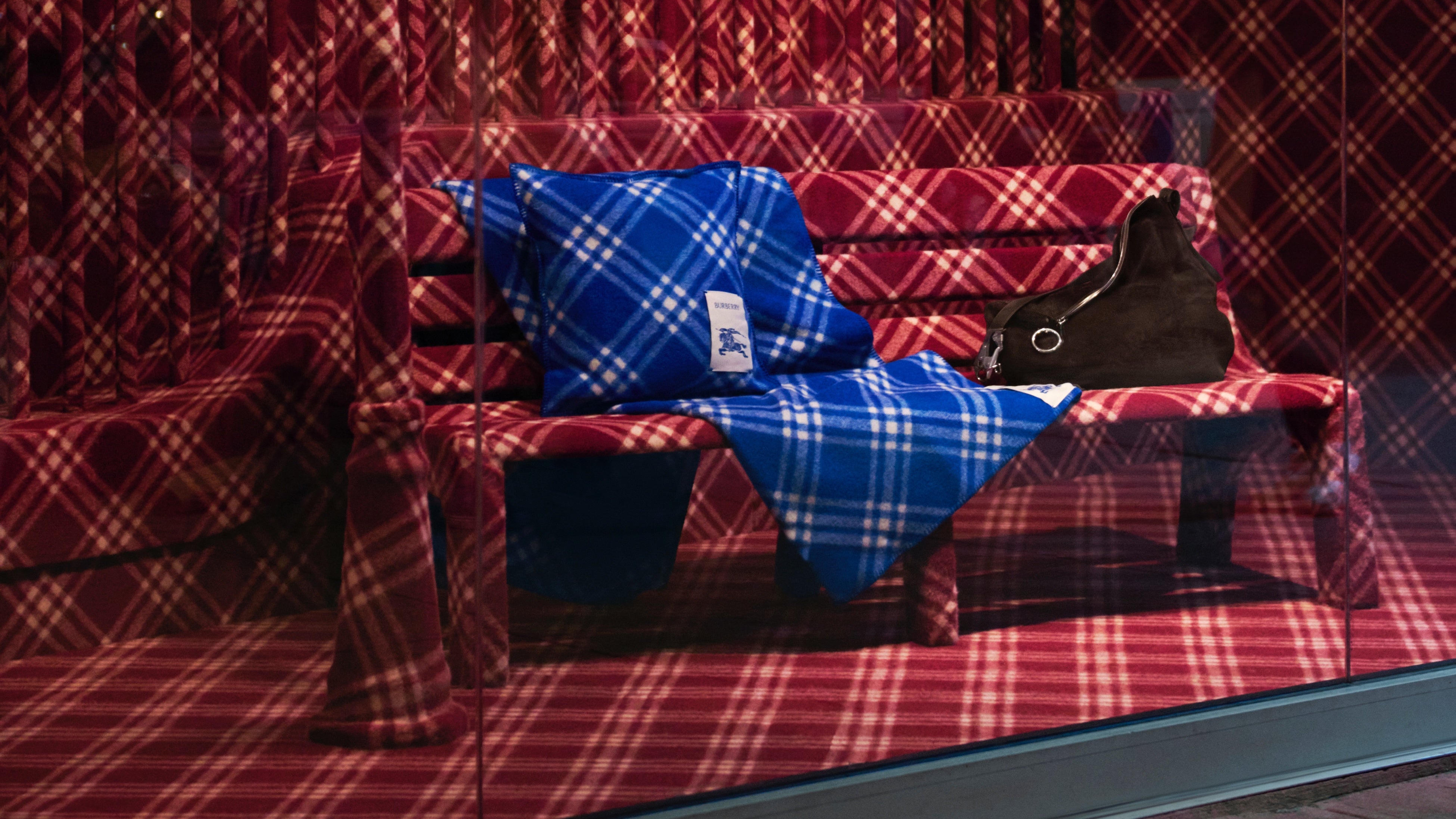 © Courtesy of Burberry