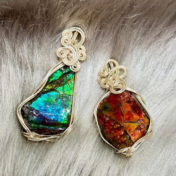 “生きた虹”「アンモライトジュエリー」や個性的な「トラピッチェダイヤモンド」など、ミネラル素材の魅力を発見！Z世代が選ぶ唯一無二の「自己表現ジュエリー」とは？