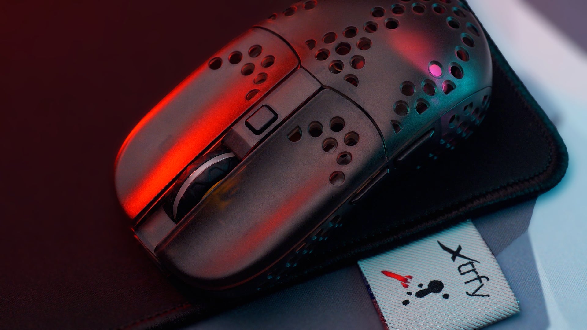 特大ミニ〜マウス 北欧ゲーミングデバイスブランド「Xtrfy」より、「MZ1