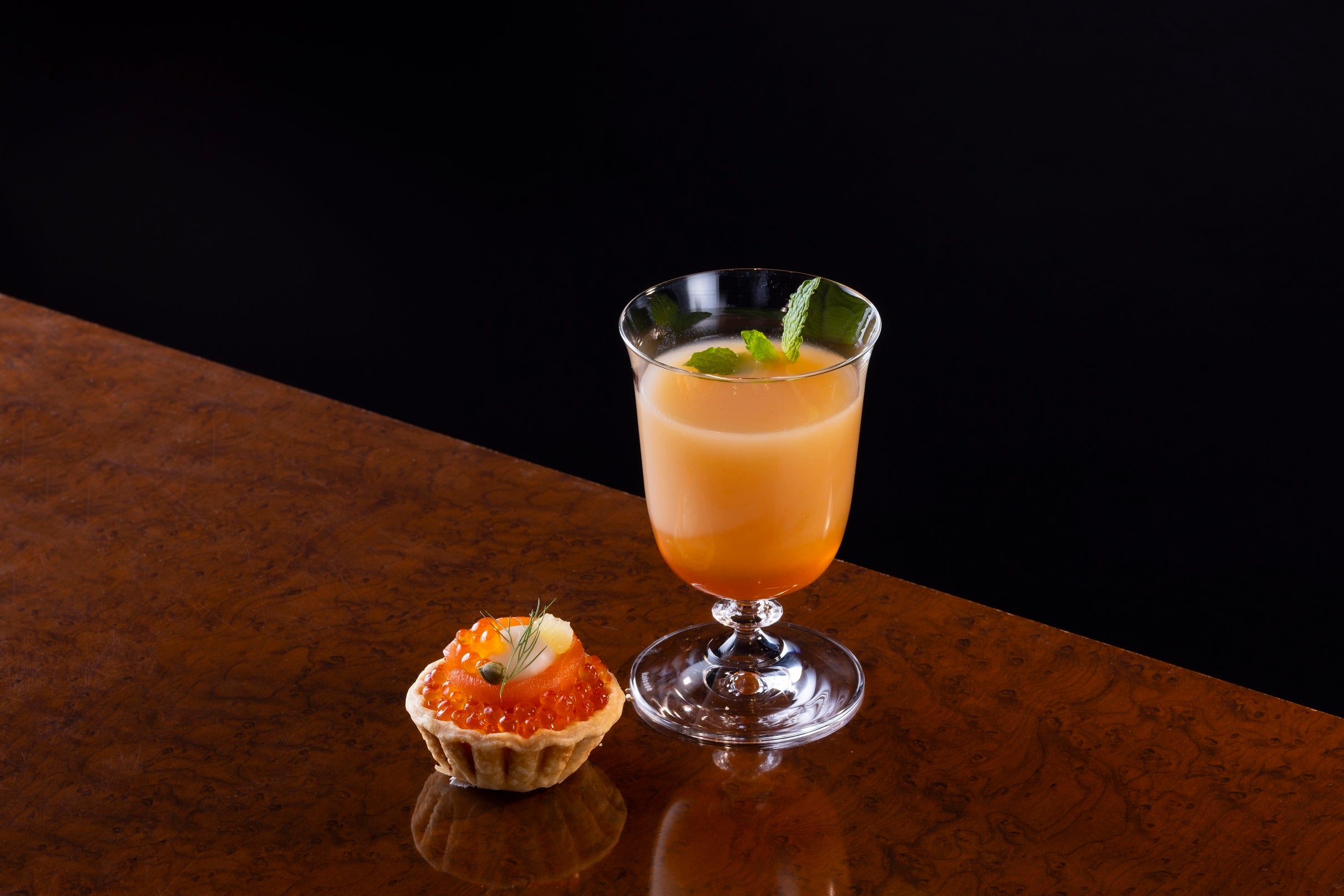 カクテル＆バイツイメージ