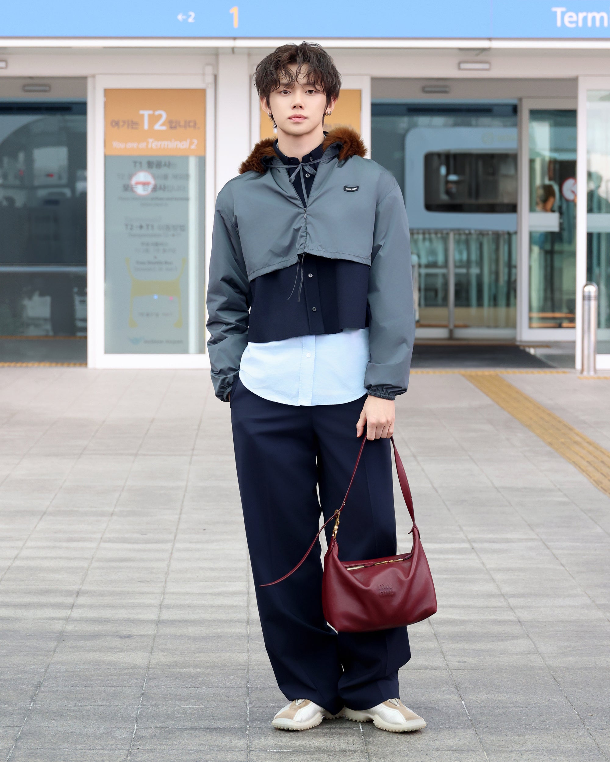 【ミュウミュウ】Yeonjun (TOMORROW X TOGETHER)がミュウミュウを着用してパリへ