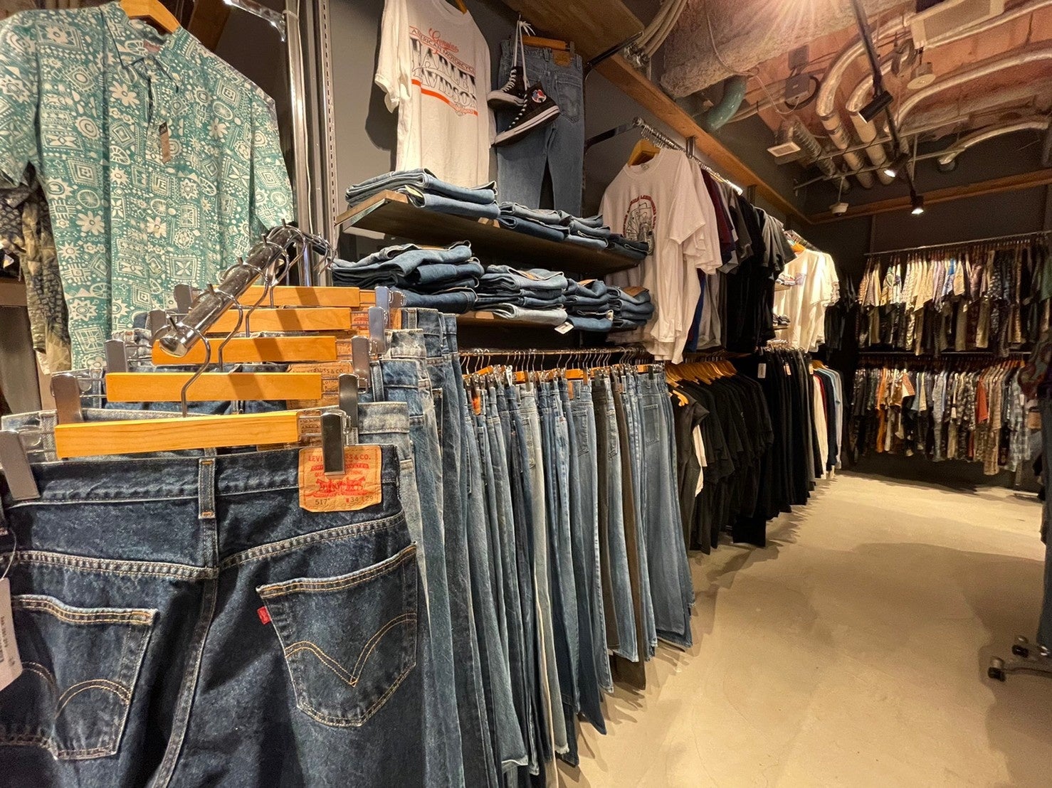 東海初出店 国内最大級の海外古着取扱点数を誇る古着屋が22年4月28日 木 名古屋 大須にオープン 株式会社jam Tradingのプレスリリース 東海初出店 国内最大級の海外古着取扱点数を誇る古着屋が22年4月28日 木 名古屋 大須にオープン 株式会社jam Tradingのプレスリリース