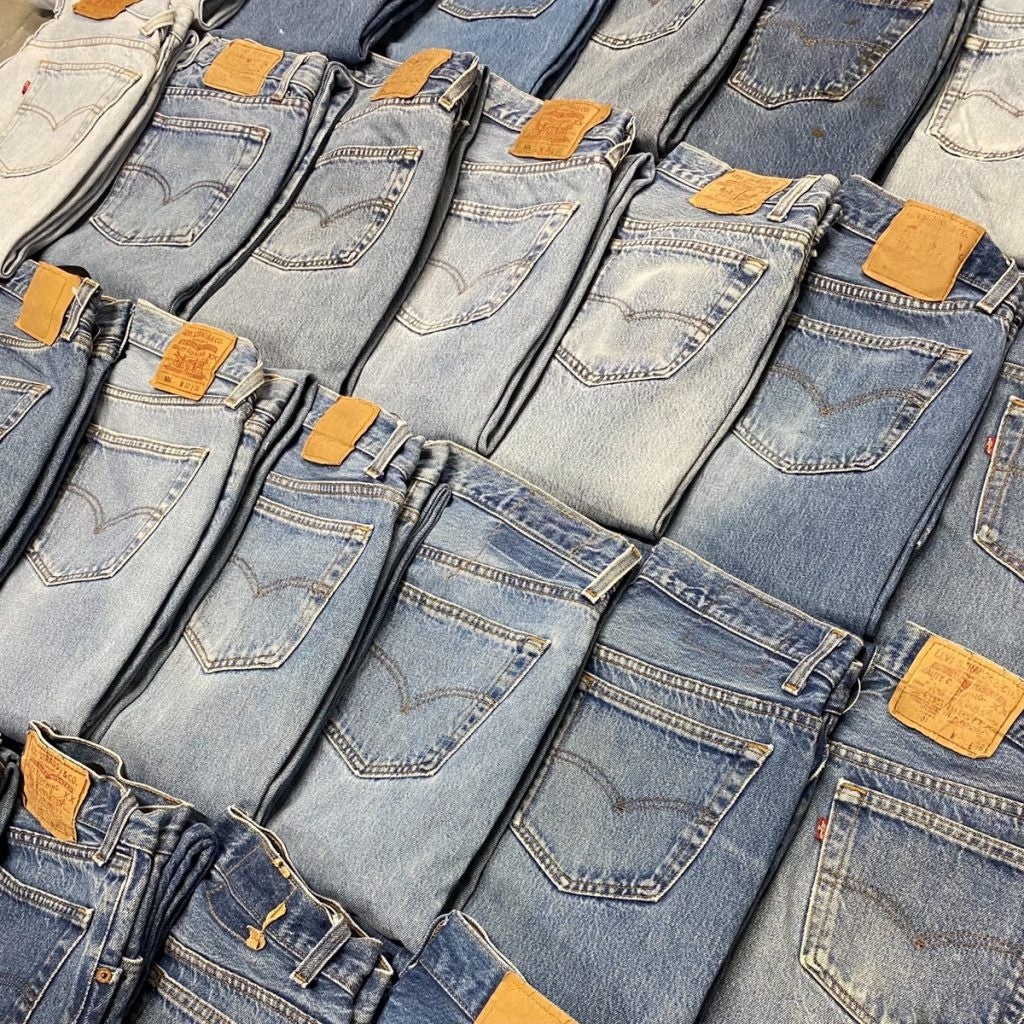 定番のデニムアイテム