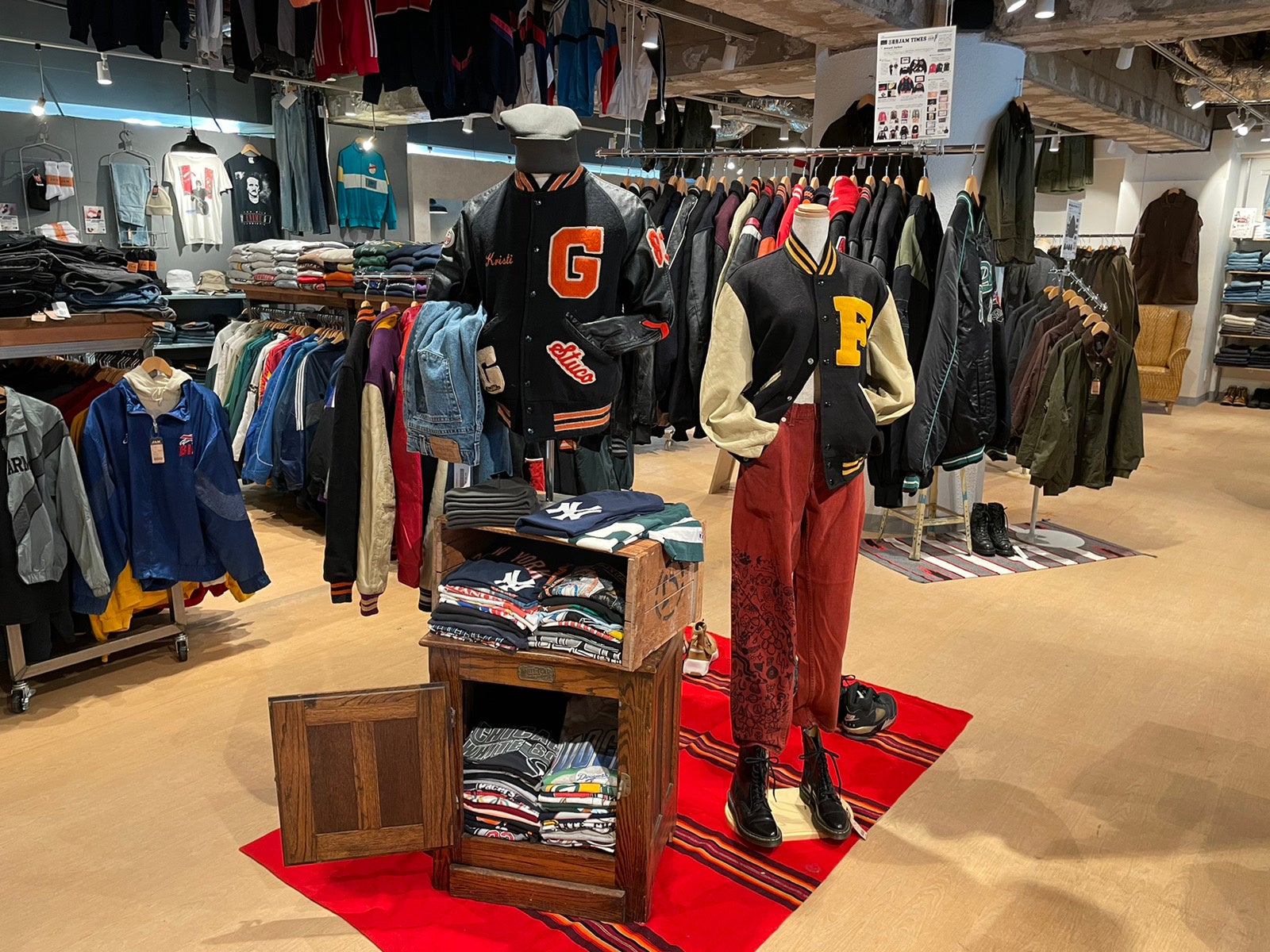 古着屋JAM 札幌店 店内(2)