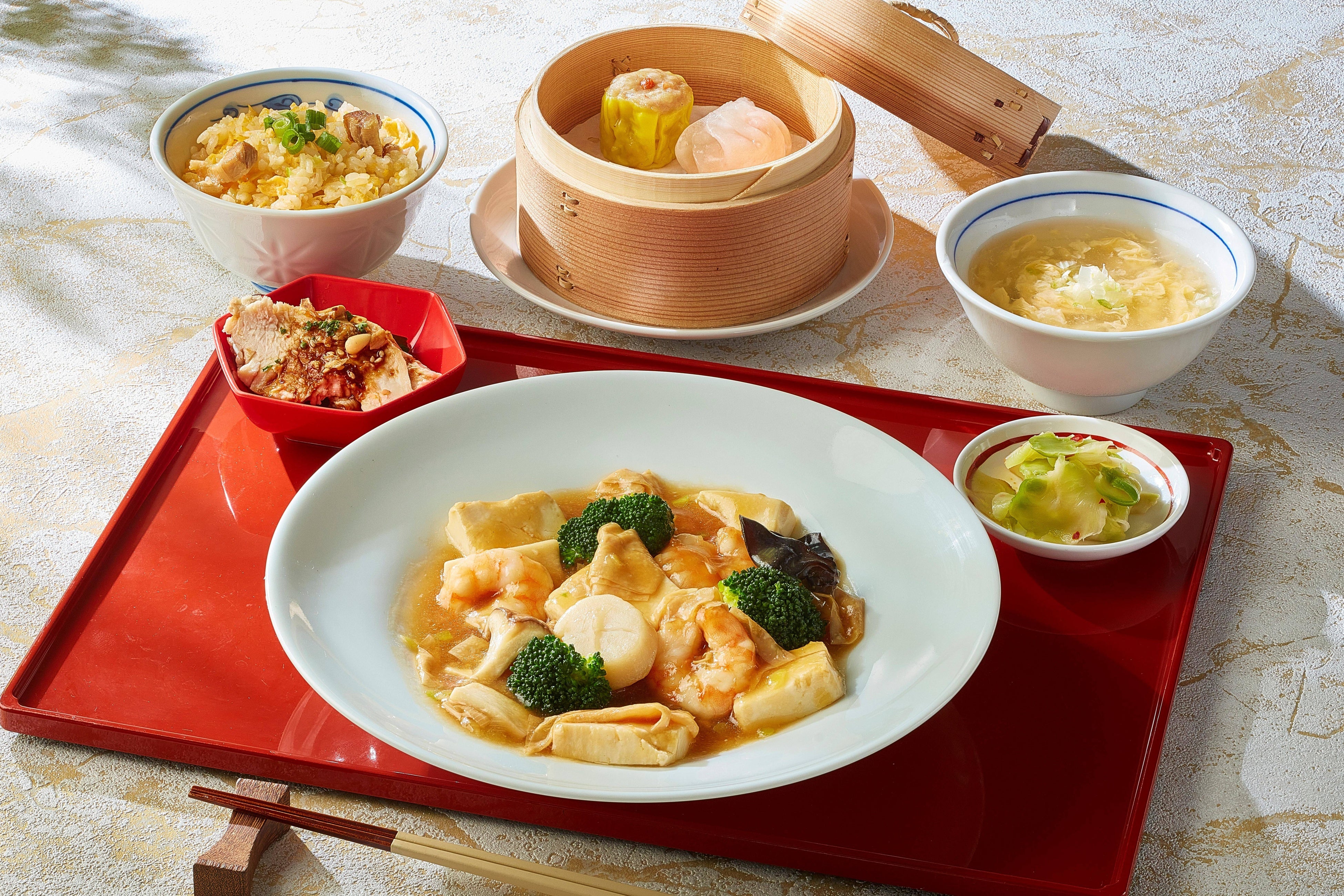 夜の一品セット （一品）海鮮入り生湯葉と豆腐の オイスターソース煮込み　1880円