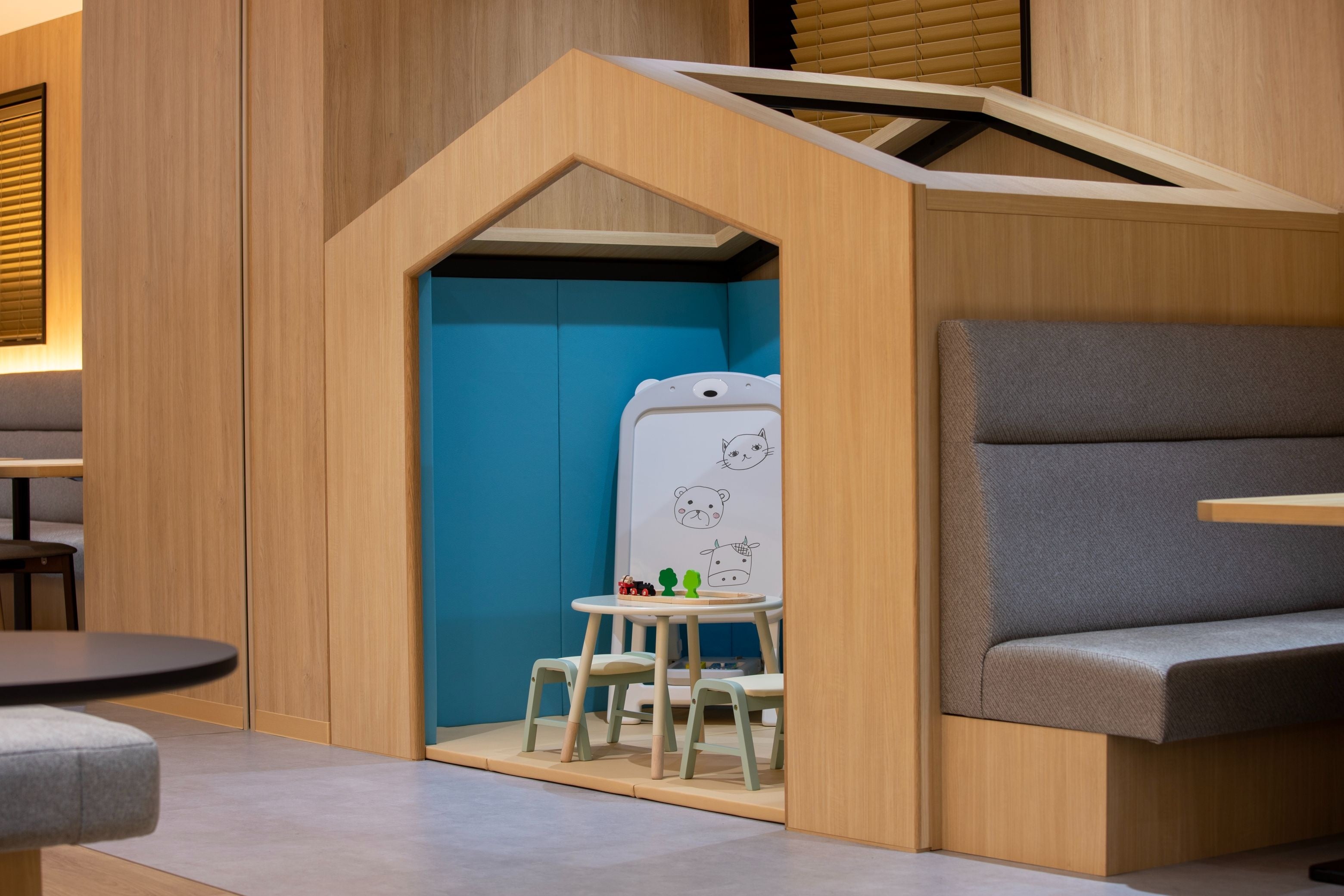 ラウンジ（キッズスペース）