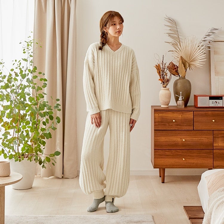 LOWYAの“秋雑貨”全64品が、順次販売決定！ルームウェアやトラベル等を