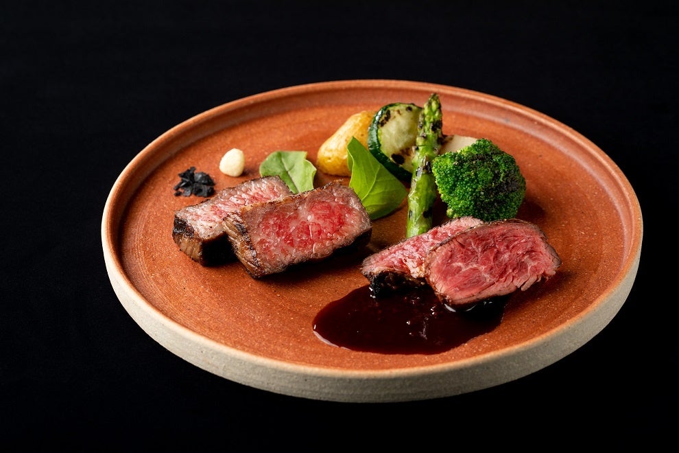 黒毛和牛と極黒牛のグリル　食べ比べ