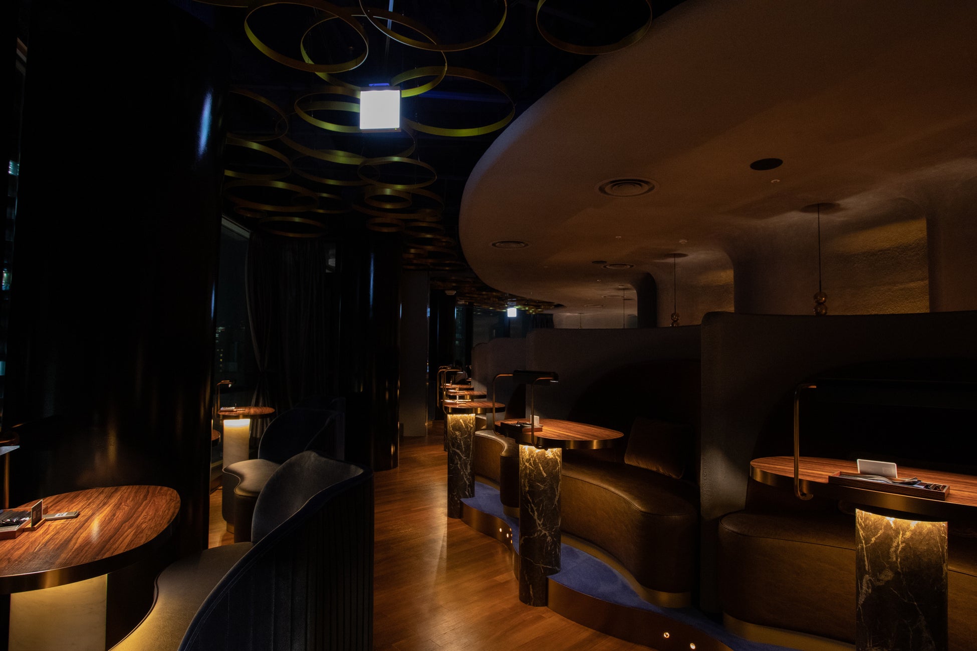 最上階 極上の景色を眺めながら愉しむ本格イタリアン スカイレストラン バー 渋谷ブルーバード Grand Open 7月13日より 毎日深夜4時まで営業 株式会社 オペレーションファクトリーのプレスリリース 最上階 極上の景色を眺めながら愉しむ本格イタリアン スカイレストラン バー 渋谷ブルーバード Grand Open 7月13日より 毎日深夜4時まで営業 株式会社 オペレーションファクトリーのプレスリリース