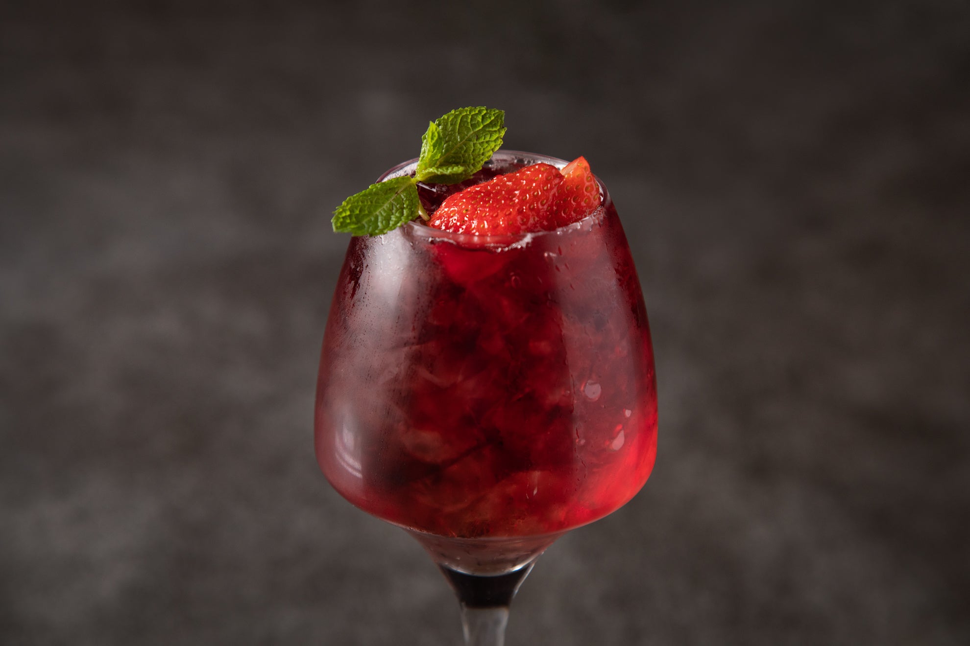 濃厚いちごのキティー　780円（税抜）