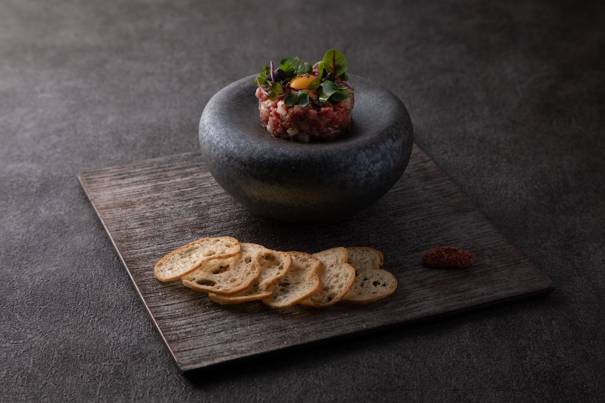 山形県産　黒毛和牛の生タルタル　1680円（1848円）