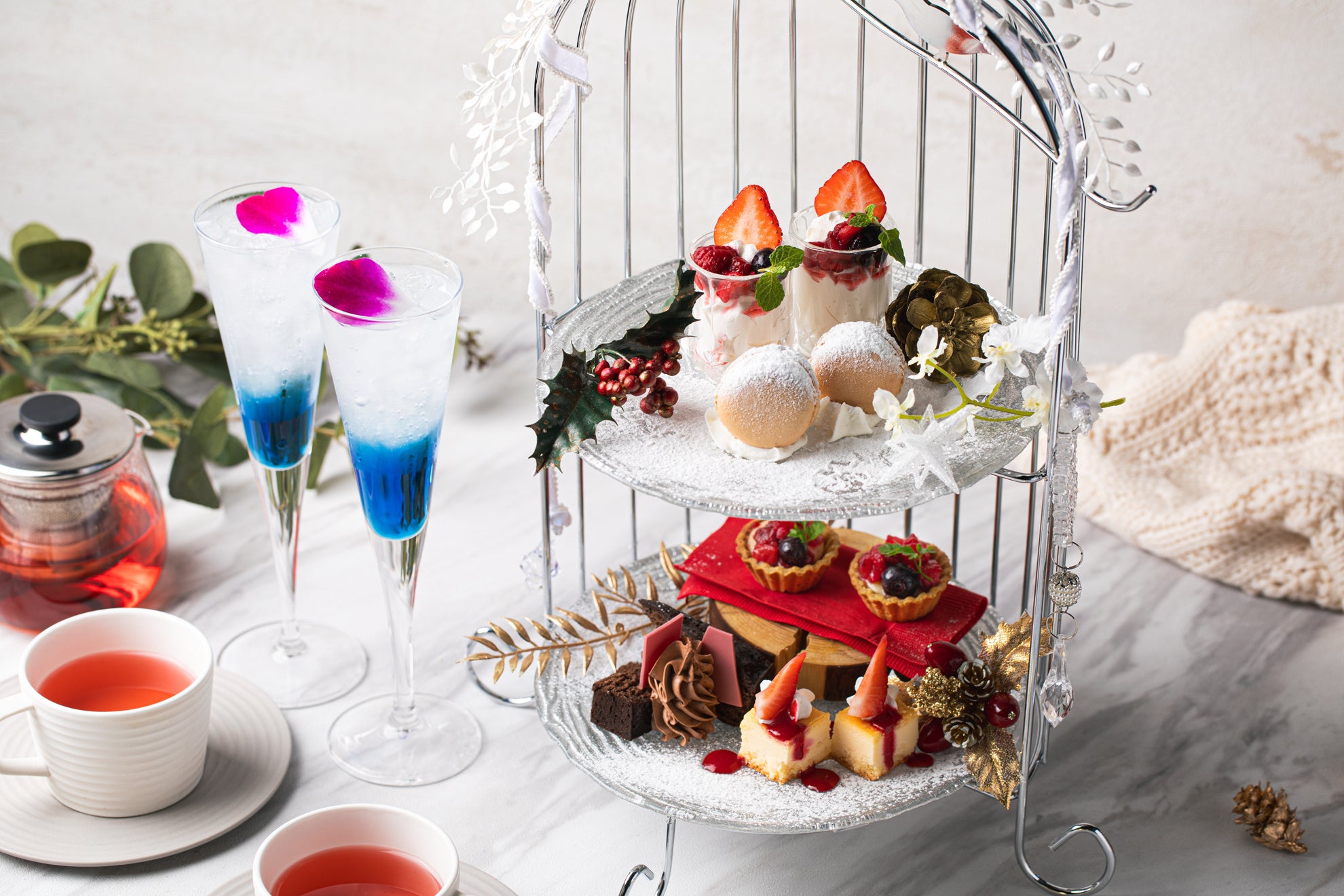 乾杯カクテル＆選べる紅茶付き　アフタヌーンティープラン　お一人様　1980円（税抜）