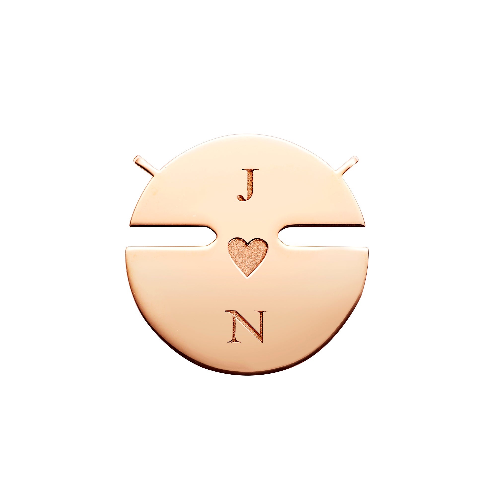 裏面に刻印をすることで世界に一つのジュエリーに