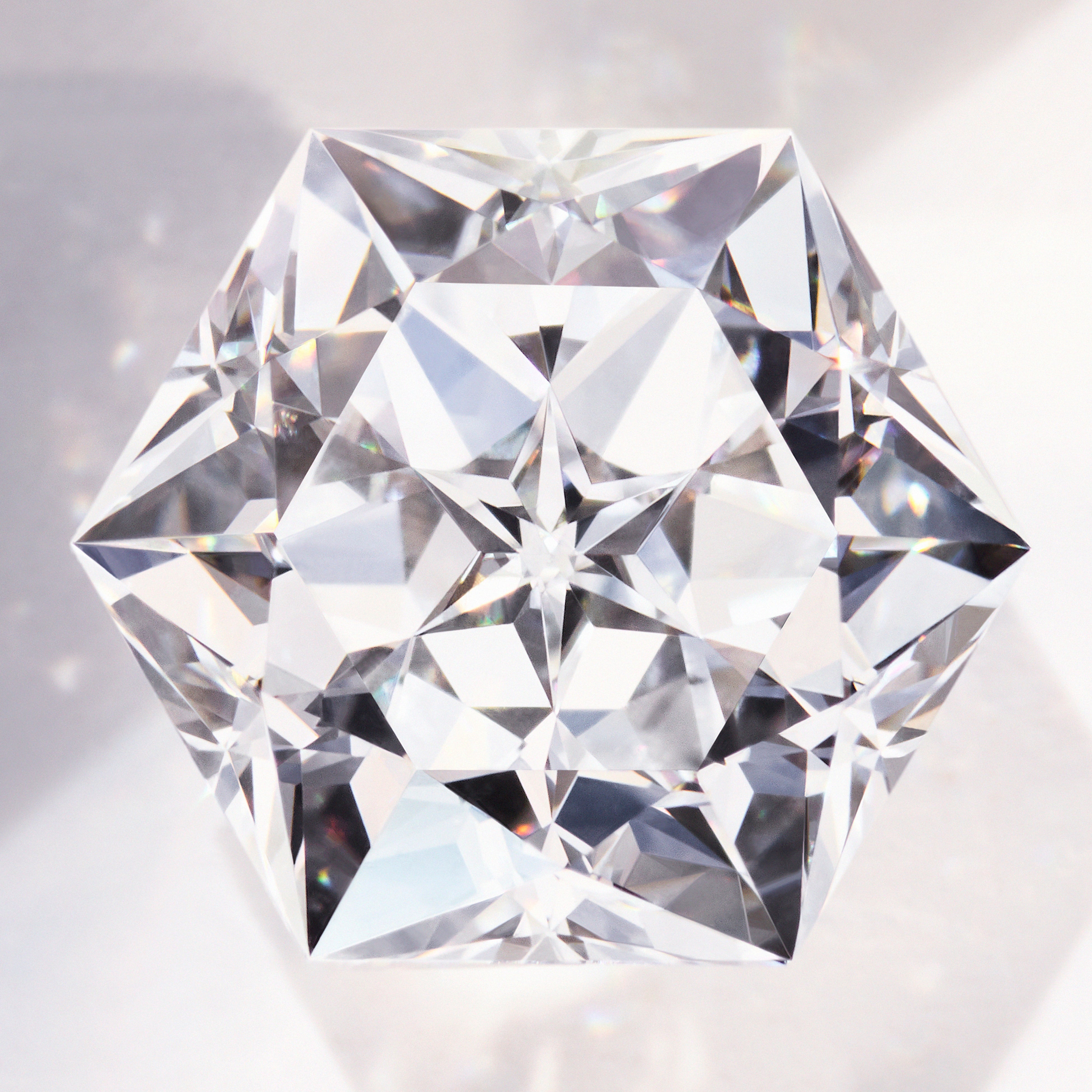 「ビー マイ ラブ」コレクションのために誕生したアンペラトリスカット