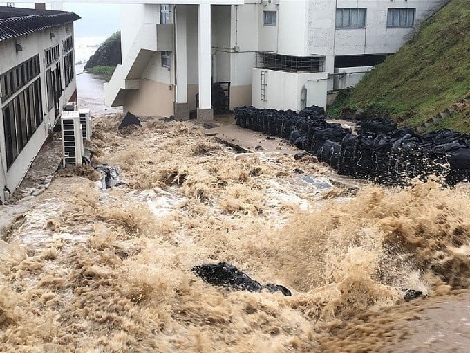 被害を受けた青森県深浦町の様子