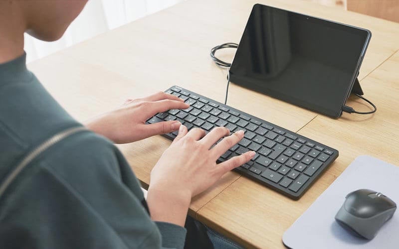 ▲ 電池不要の有線モデル