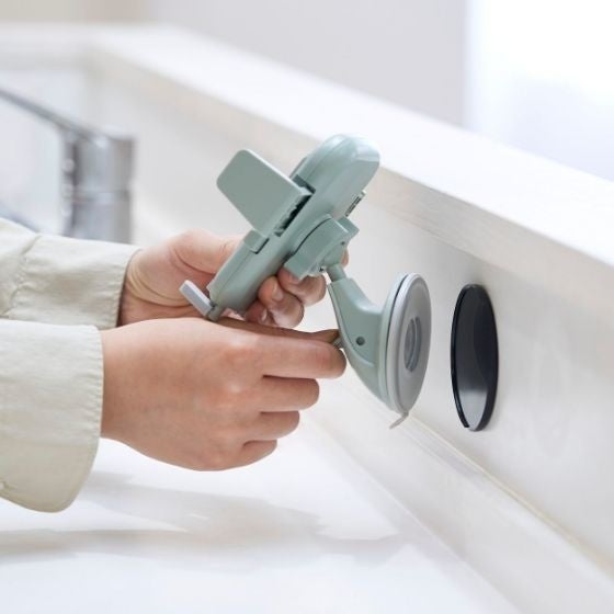 簡単に着脱できるワンタッチタイプ