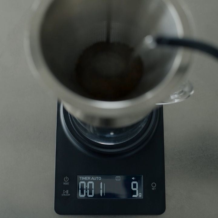 1g単位で湯量を正確に計量し、自動で抽出時間を計測できるTIMER AUTOモード