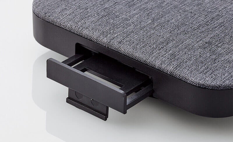 スマートフォンスタンドを装備