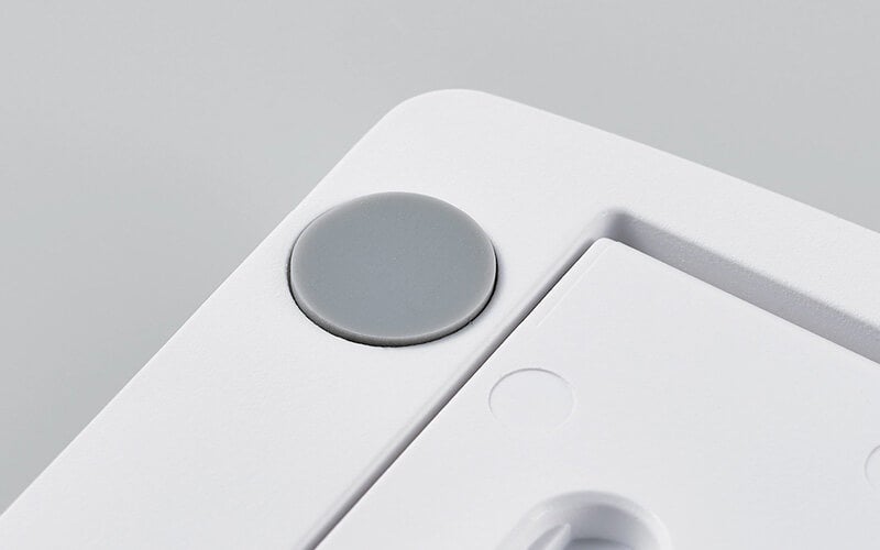 底面にはシリコン素材の滑り止め付き