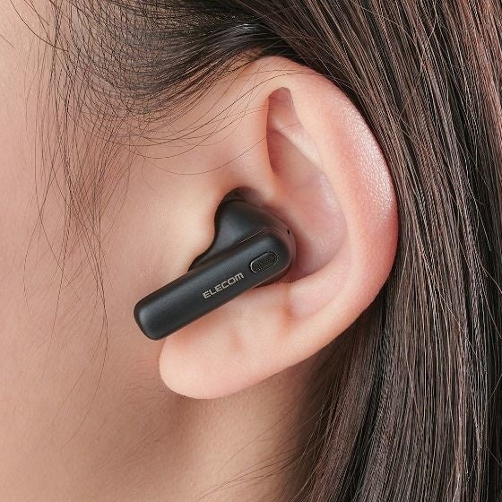 耳の形状に合わせたエルゴノミクスデザイン