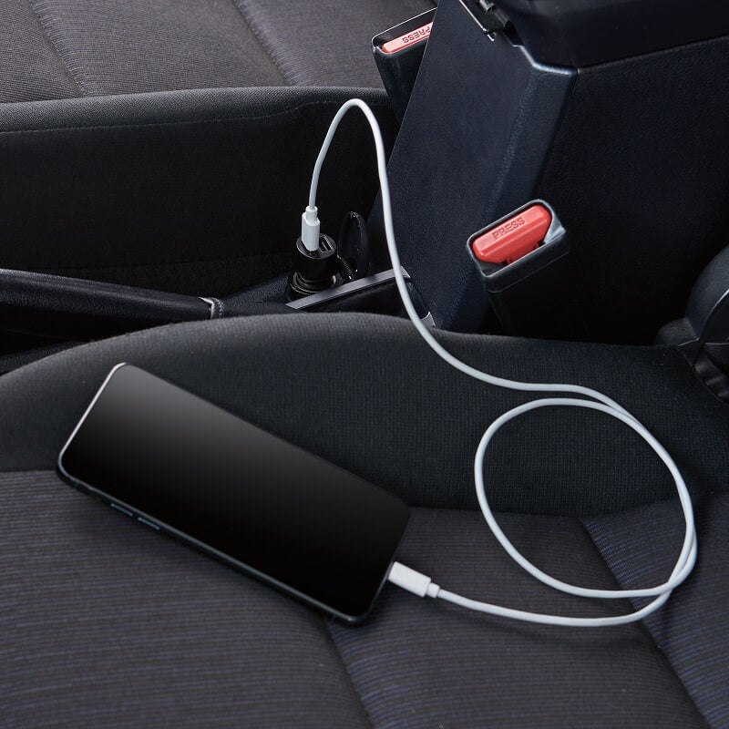 使用イメージ：1台または 2台のスマートフォンなどを充電可能