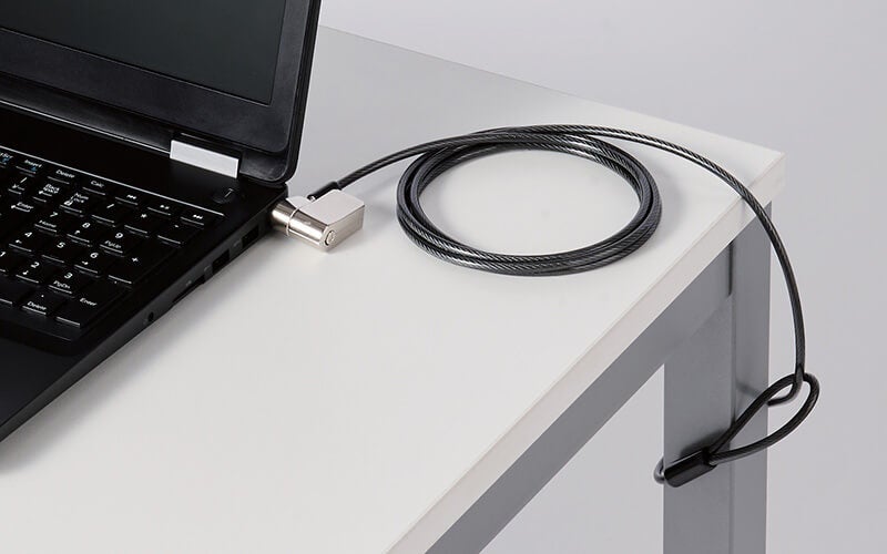 ラックなどにワイヤーを固定して盗難を防止