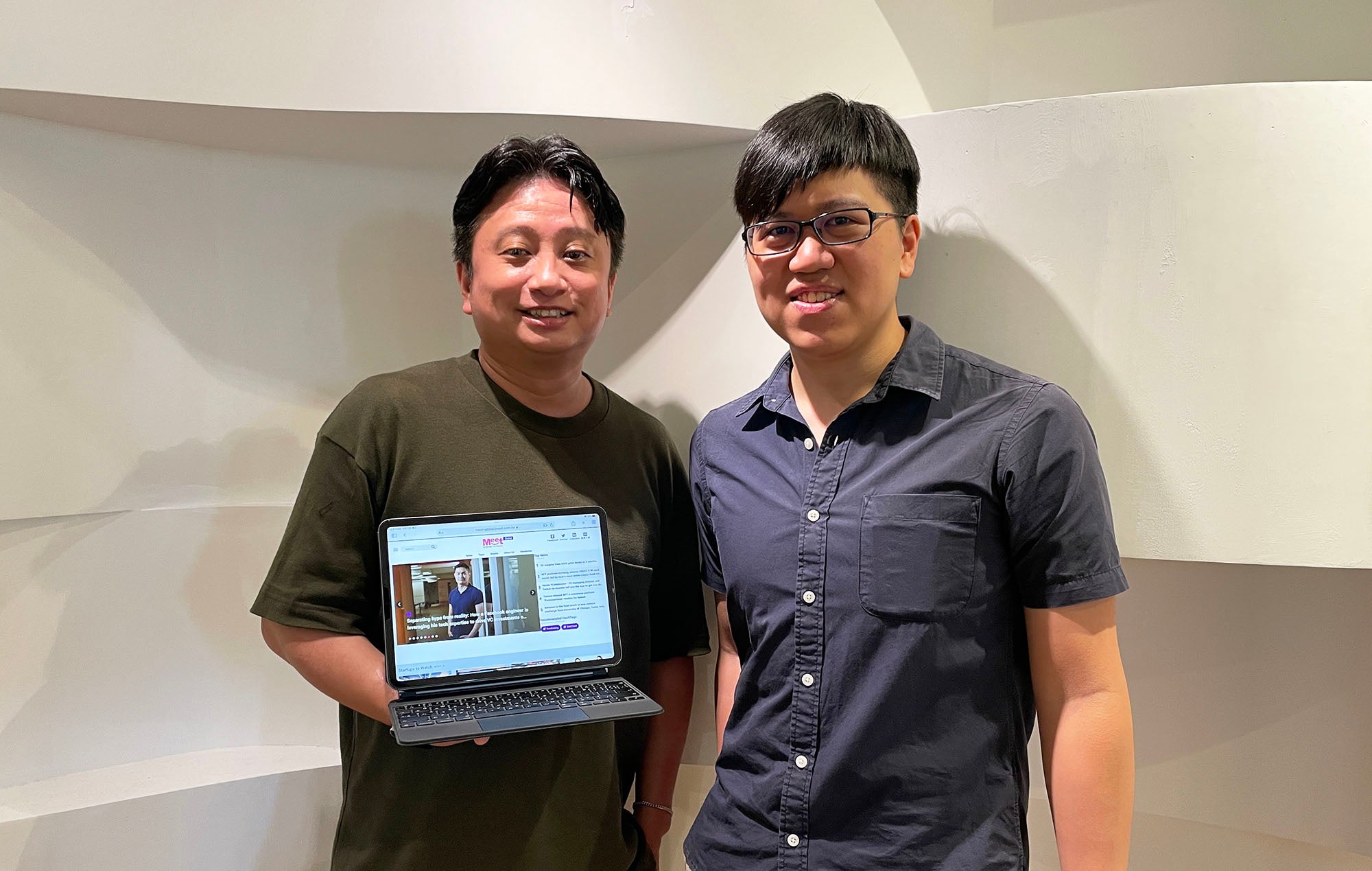 ディレクターのKyle Chen氏(写真左)とシニアエディターのChi Ko氏(写真右)。