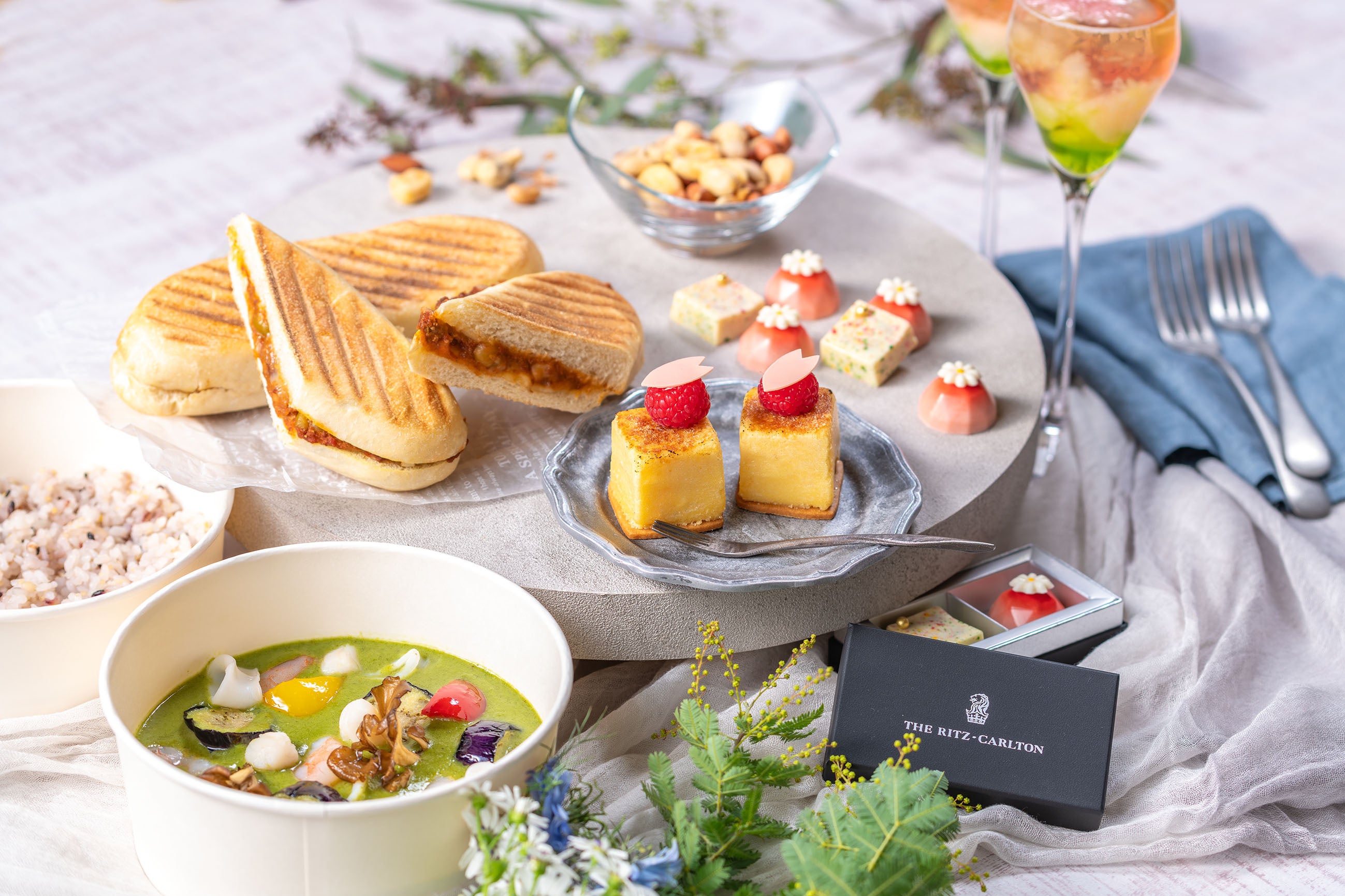 ▲BLOSSOM CAFÉメニュー例 (イメージ)