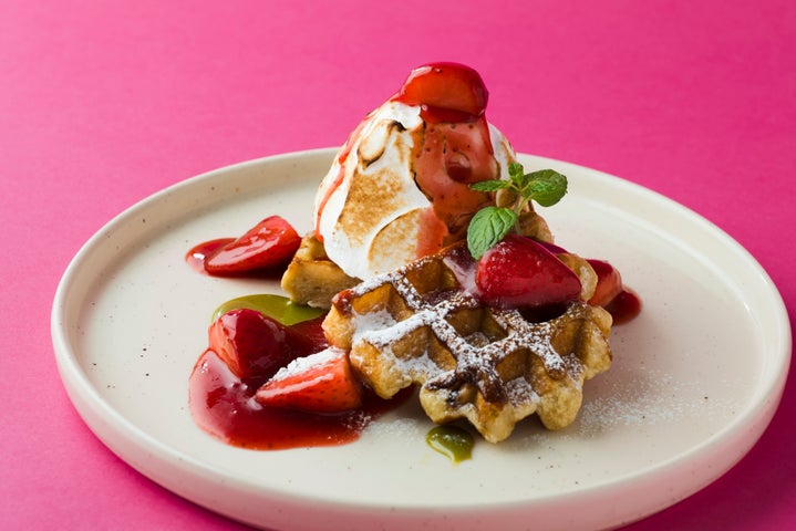 【東京ミッドタウン】旬のいちごが主役!贅沢ないちごスイーツを堪能 いちごフェア「Strawberry Hunt」開催 | 東京ミッドタウン ...